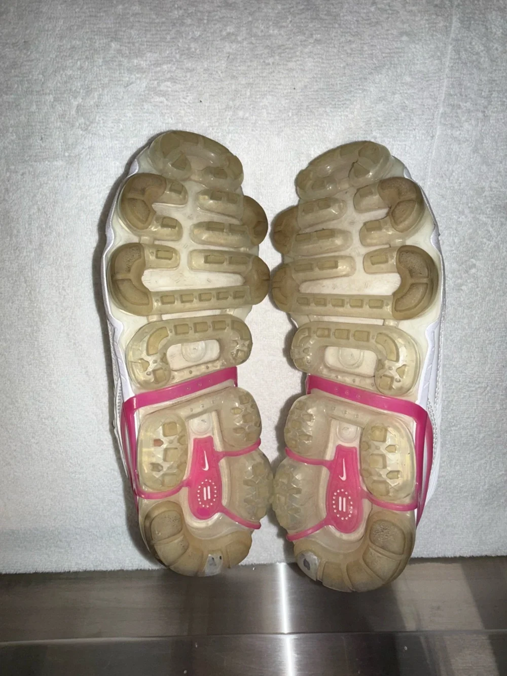 Nike Air Vapormax 360 Volt Fire White Running Shoe Pink & Lime Accents Size 8